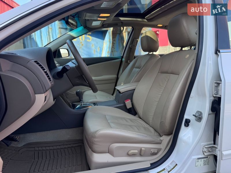 Седан Nissan Altima 2011 в Києві фото 29 Седан Nissan Altima 2011 в Києві
