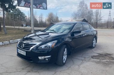 Седан Nissan Altima 2015 в Києві