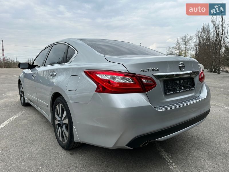 Седан Nissan Altima 2017 в Харькове фото 12 Седан Nissan Altima 2017 в Харькове