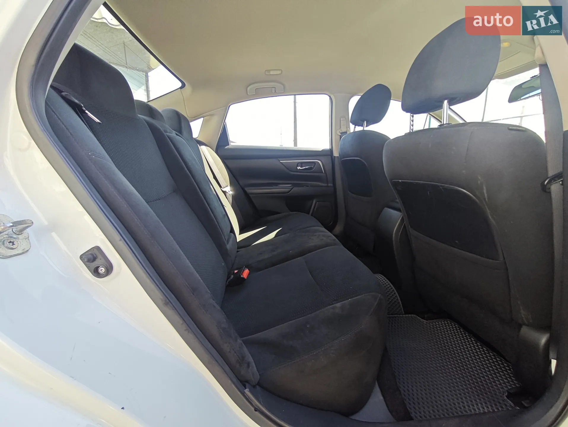 2015 Nissan Altima - мініатюра 20