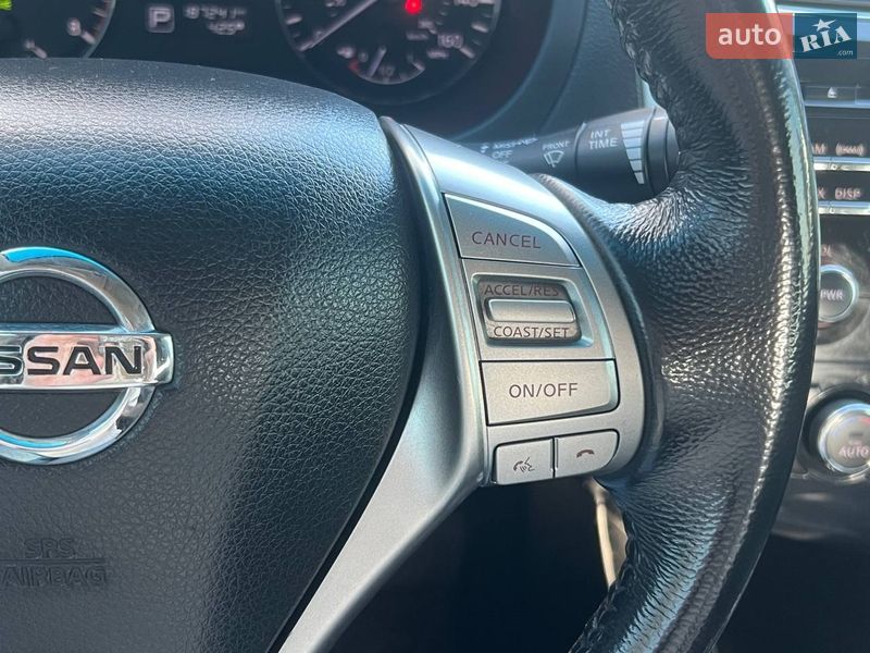 Седан Nissan Altima 2012 в Києві