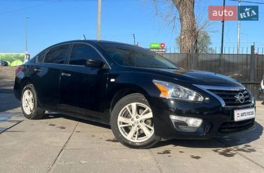 Седан Nissan Altima 2012 в Киеве