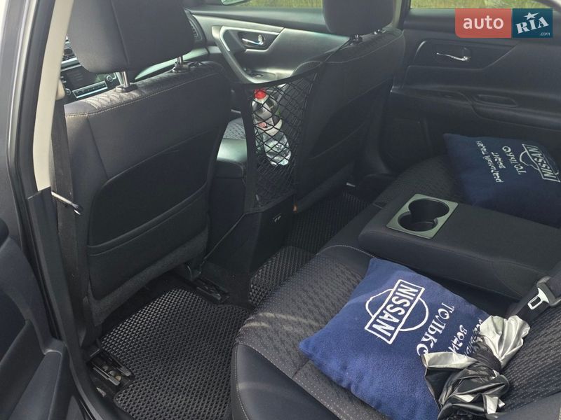 Седан Nissan Altima 2016 в Дніпрі