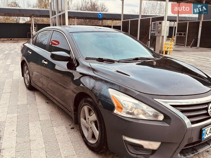 Седан Nissan Altima 2014 в Киеве фото 2 Седан Nissan Altima 2014 в Киеве