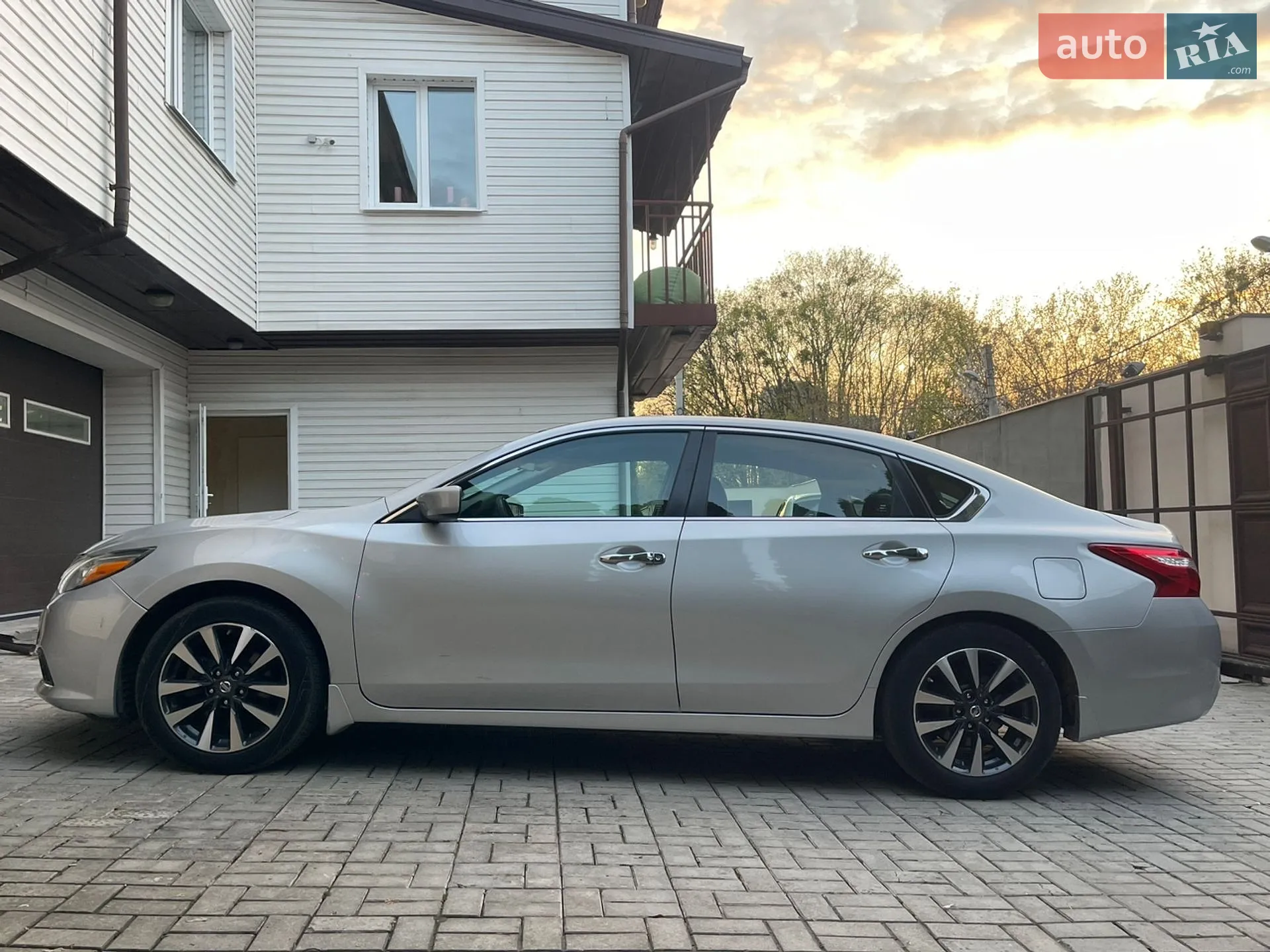 2017 Nissan Altima - мініатюра 27