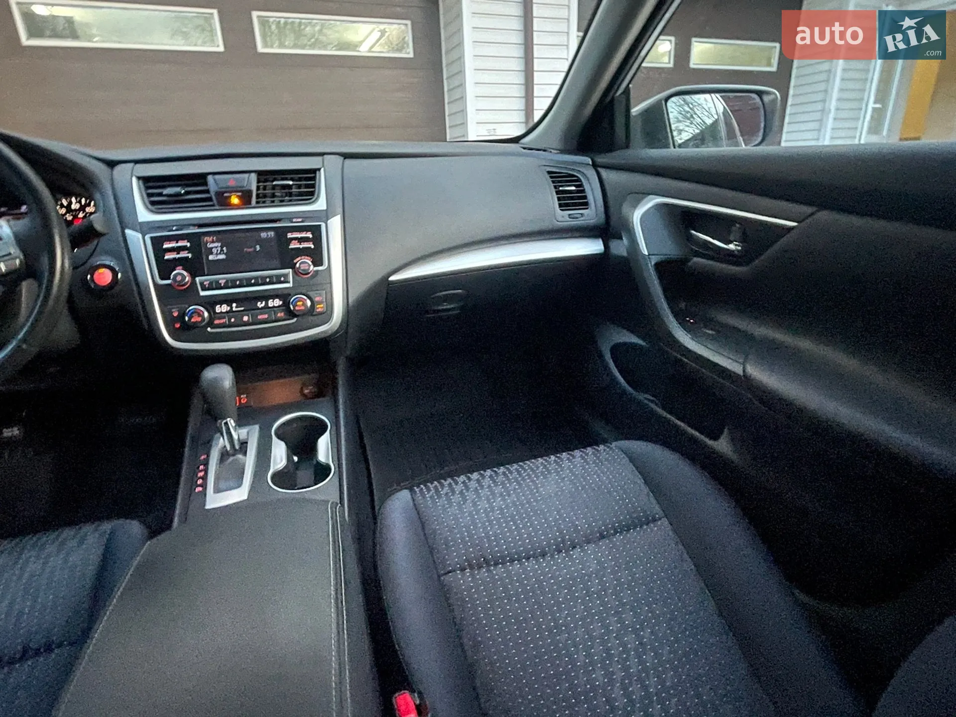 2017 Nissan Altima - мініатюра 56