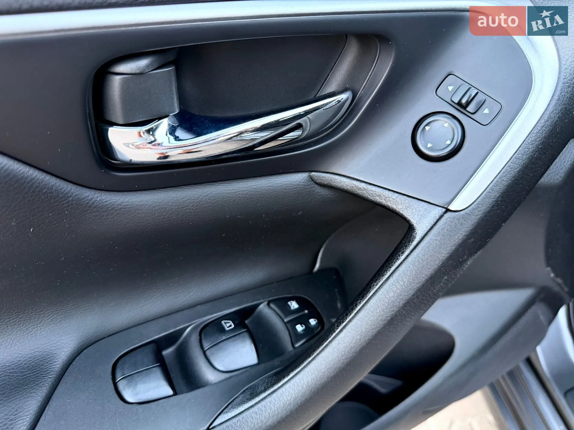 2015 Nissan Altima - мініатюра 19