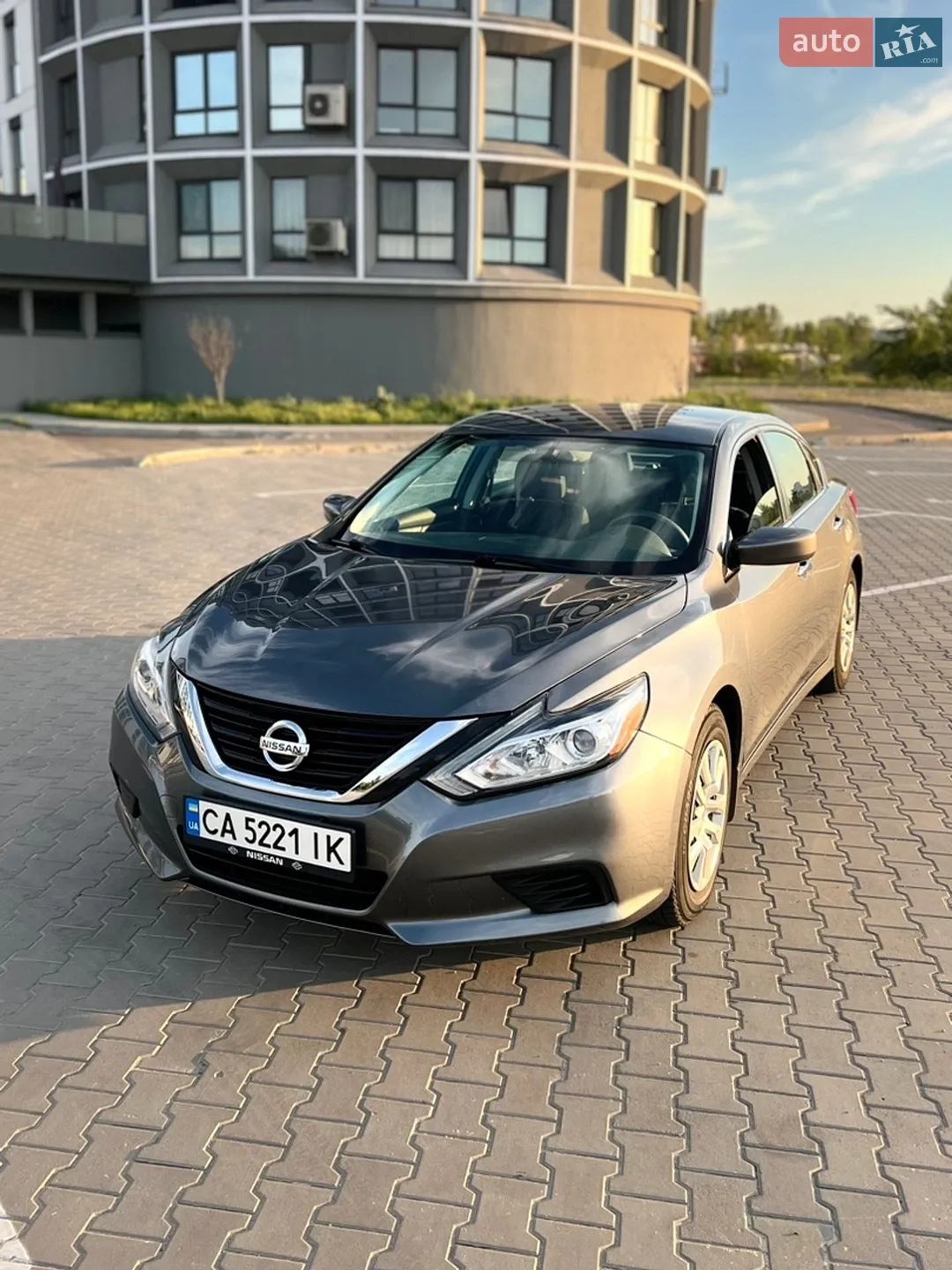 2017 Nissan Altima - фото 1