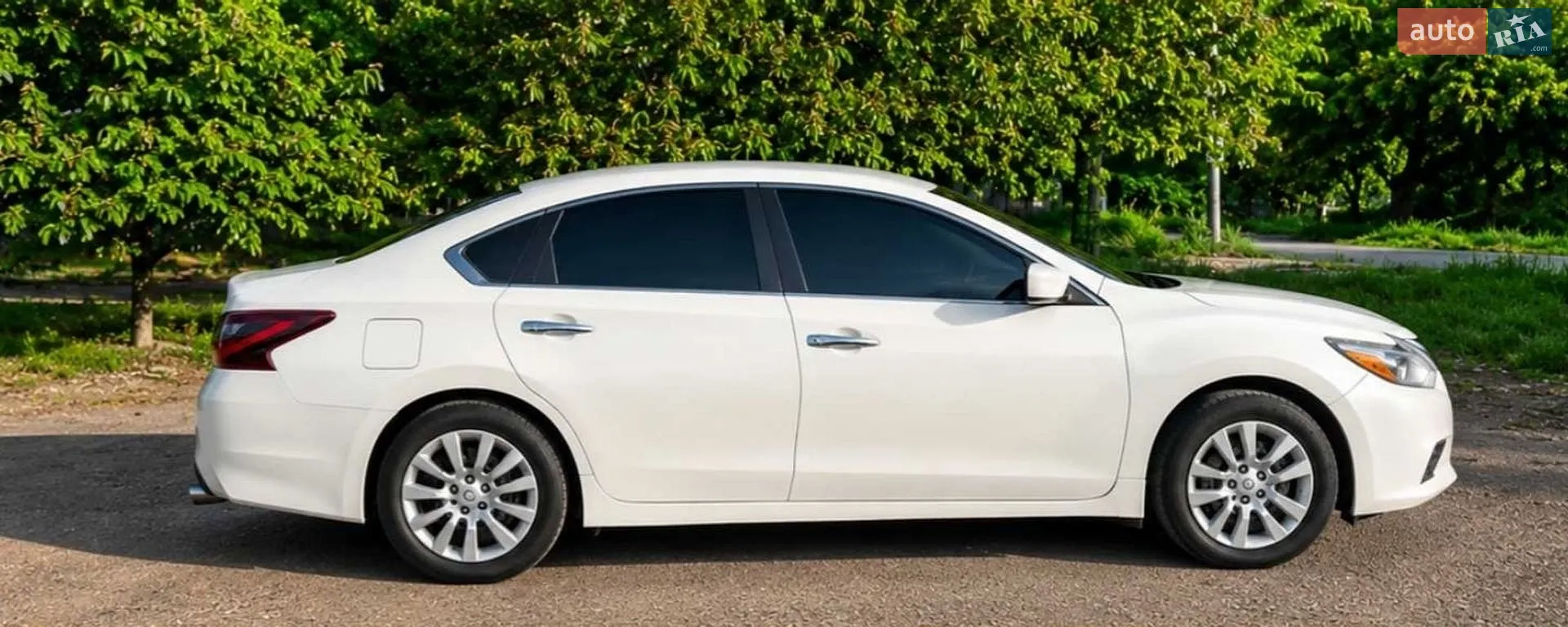 2017 Nissan Altima - мініатюра 5