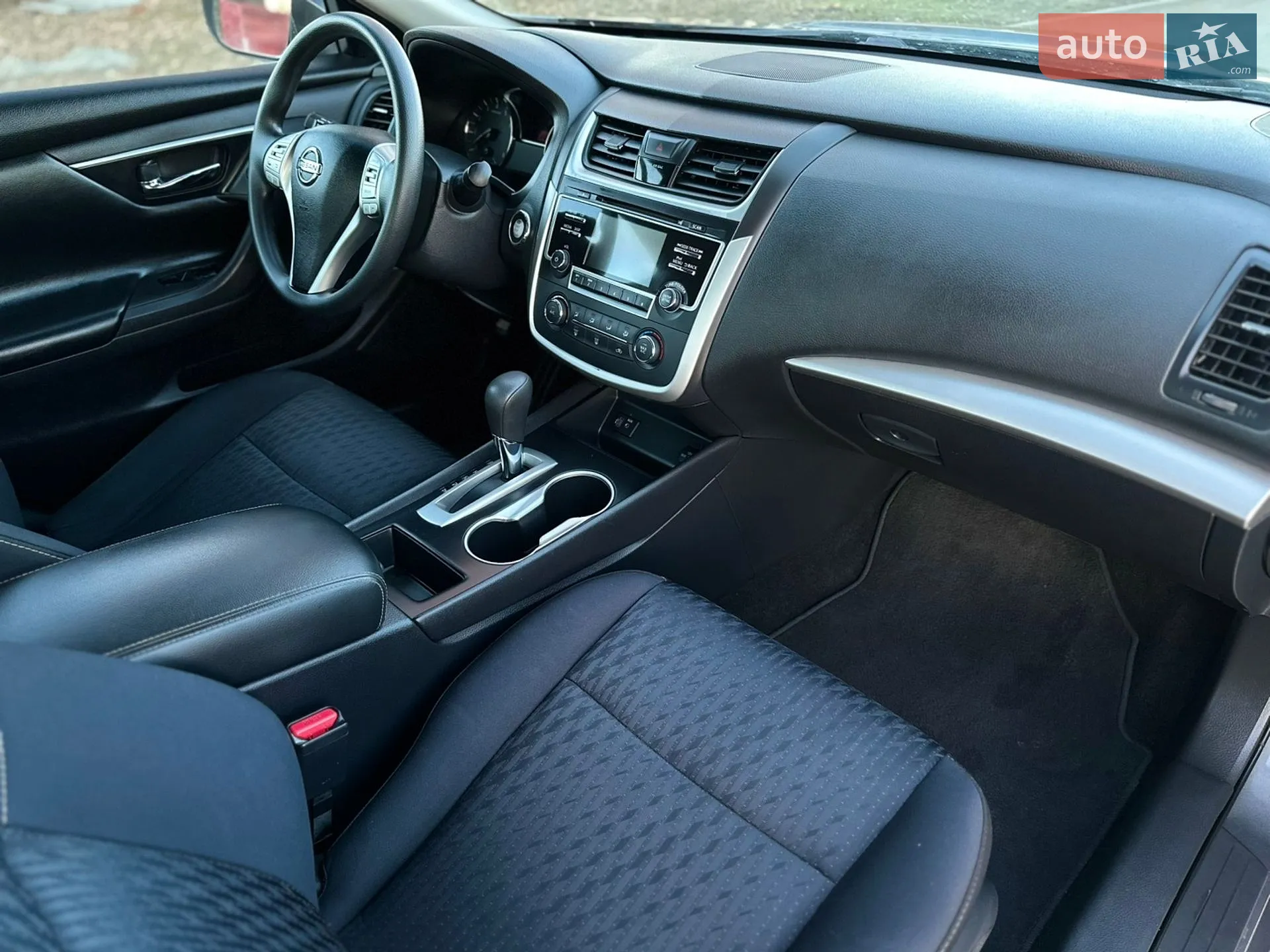 2017 Nissan Altima - мініатюра 32