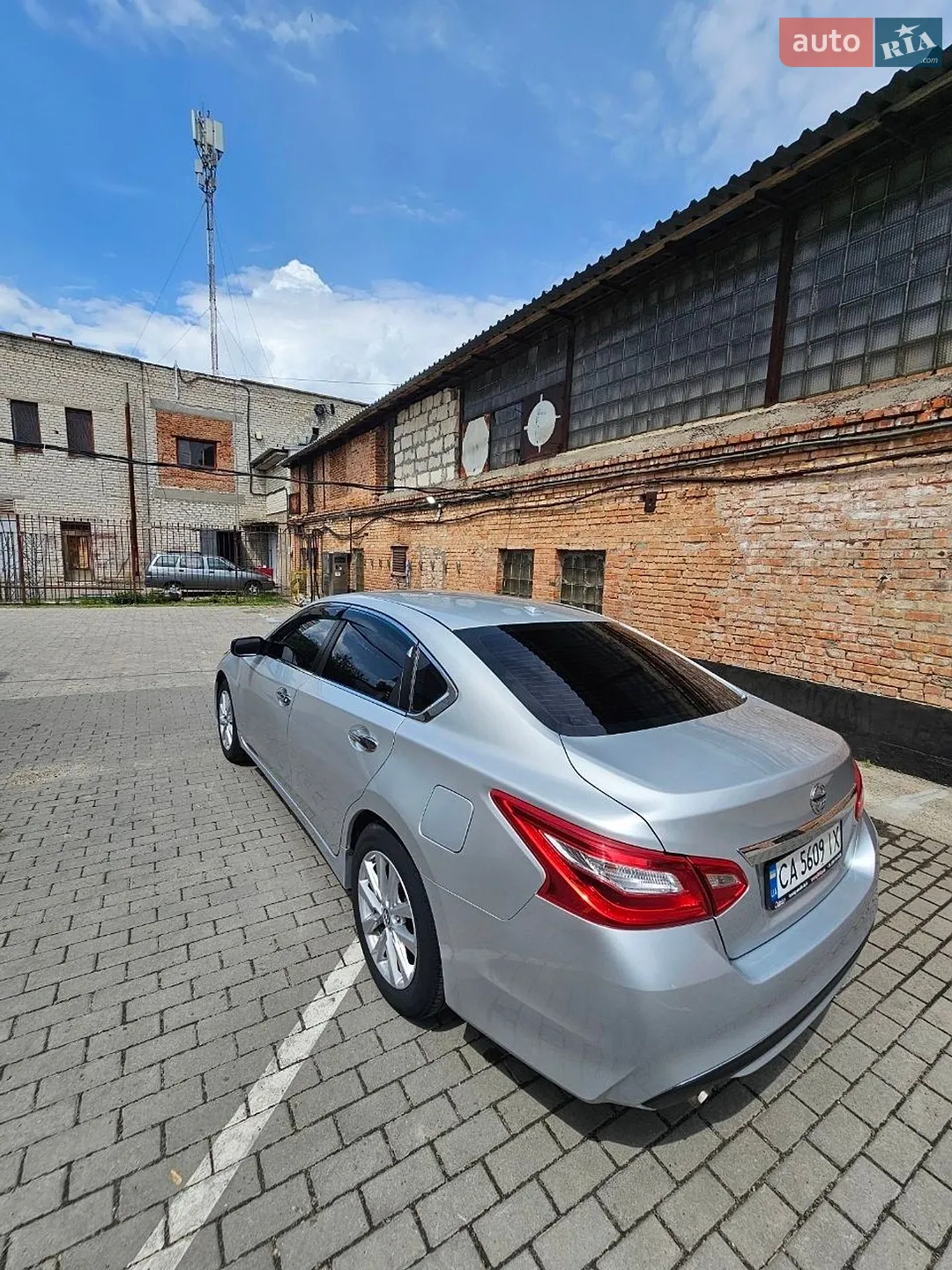 2016 Nissan Altima - мініатюра 8