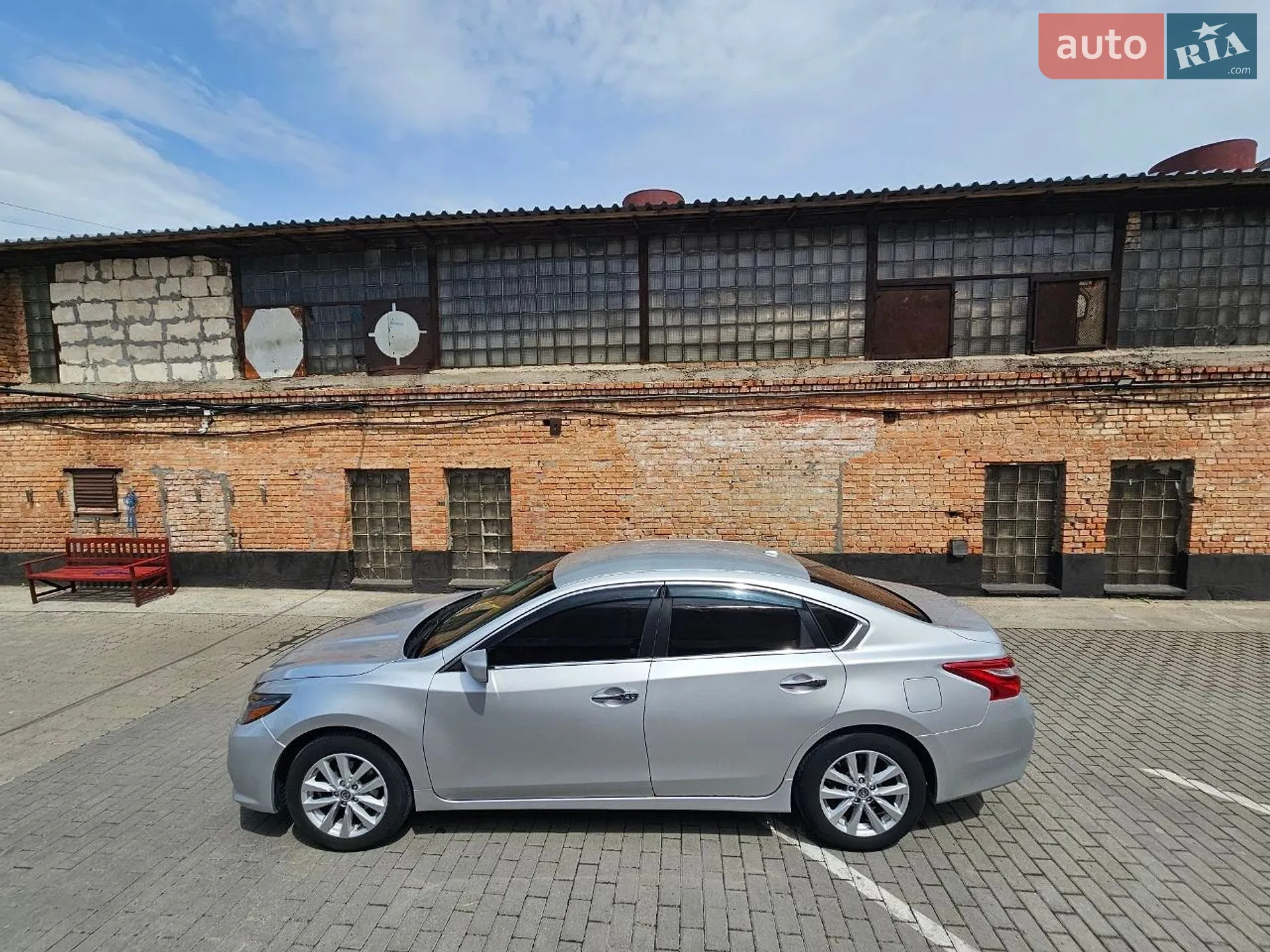 2016 Nissan Altima - мініатюра 12