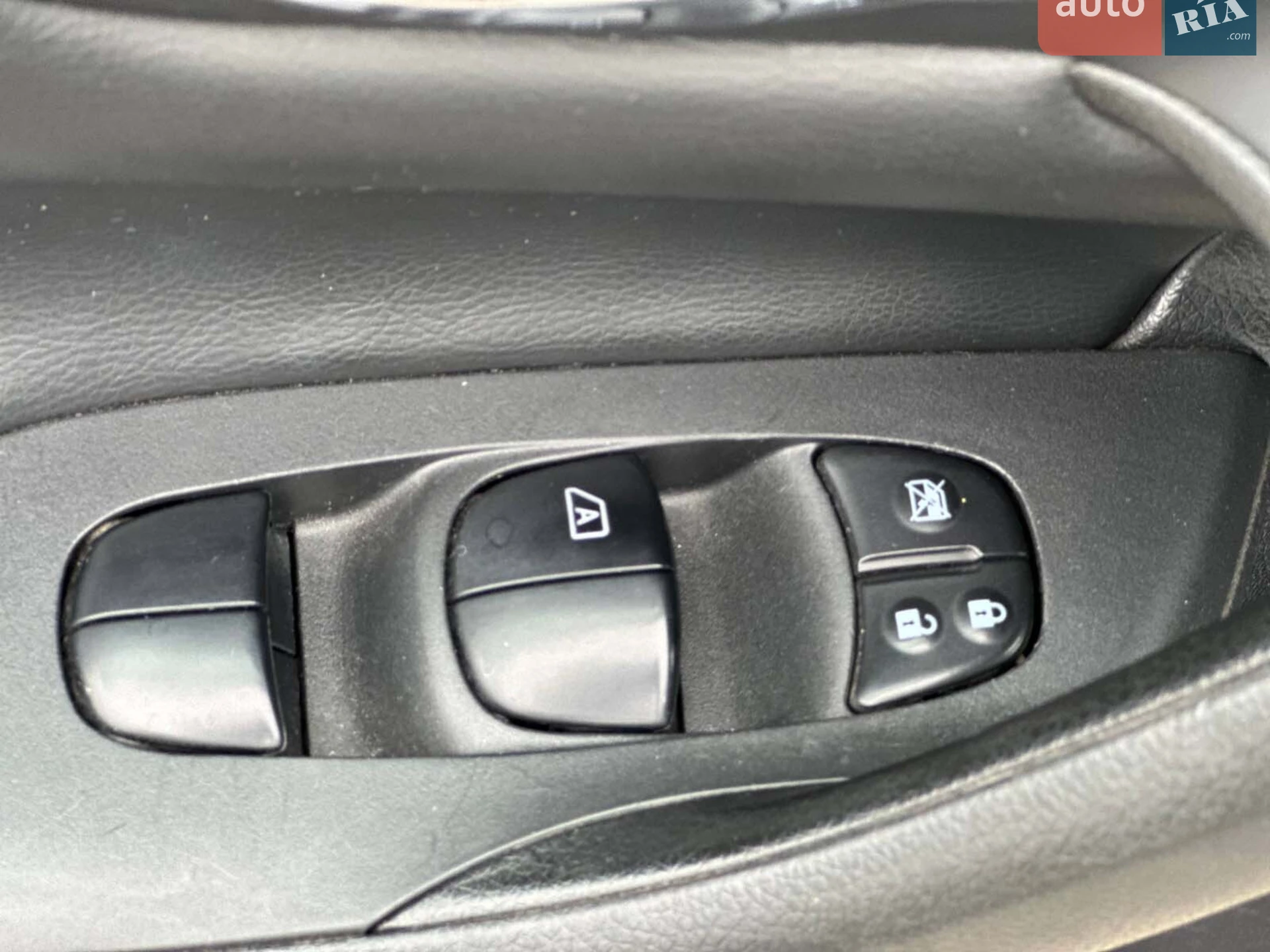 2015 Nissan Altima - мініатюра 14