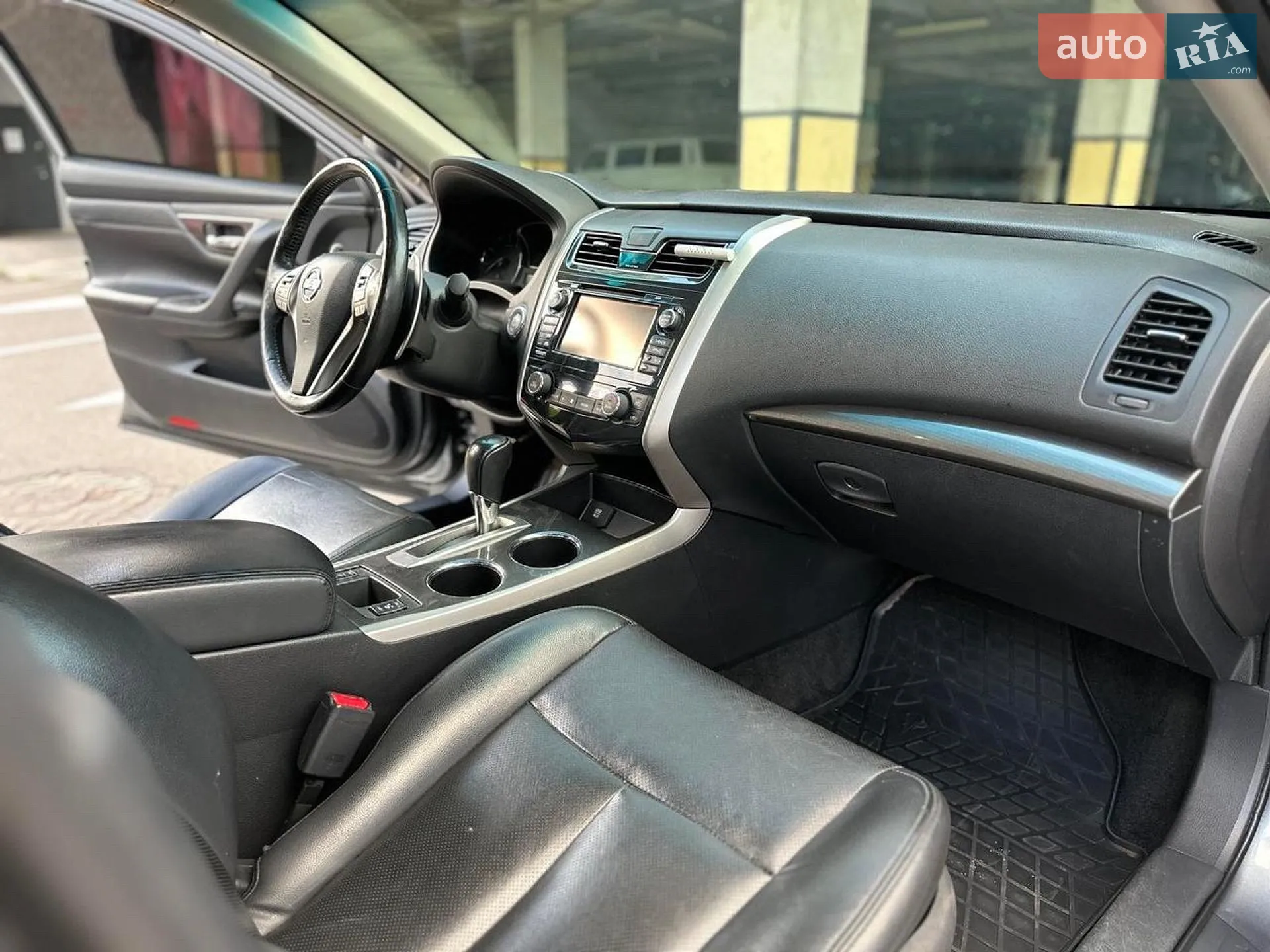 2015 Nissan Altima - мініатюра 27