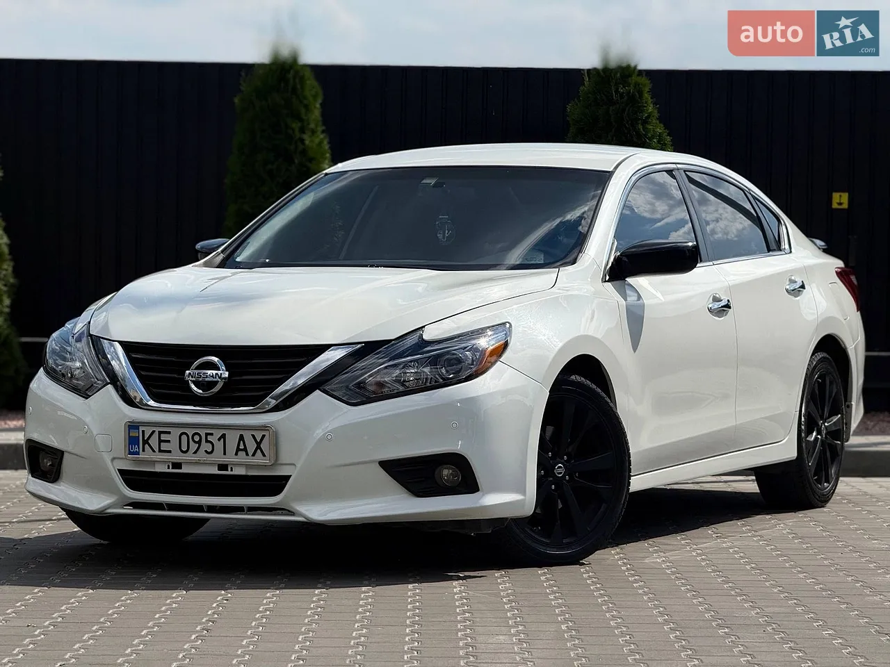 2017 Nissan Altima - мініатюра 13