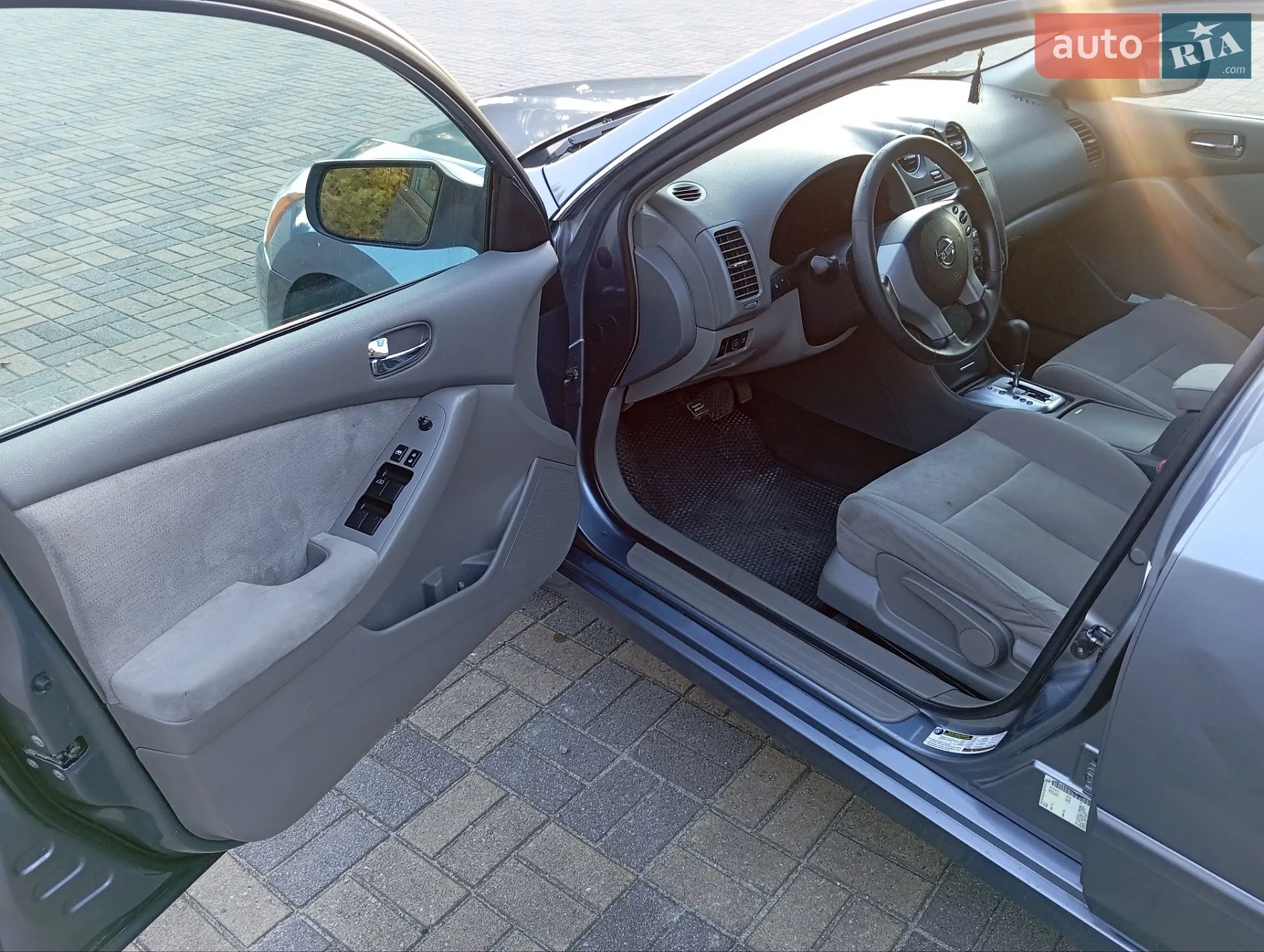 2010 Nissan Altima - мініатюра 6