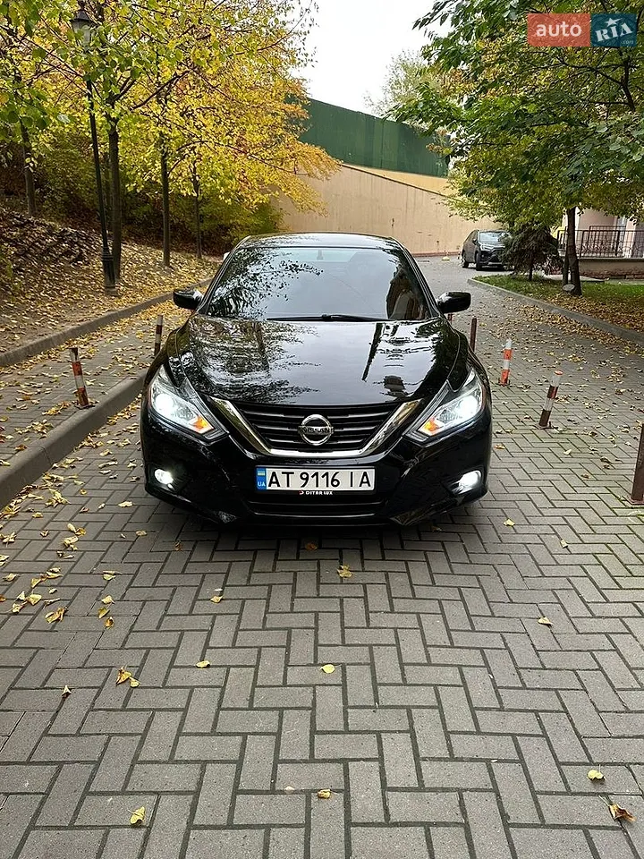 2017 Nissan Altima - мініатюра 13