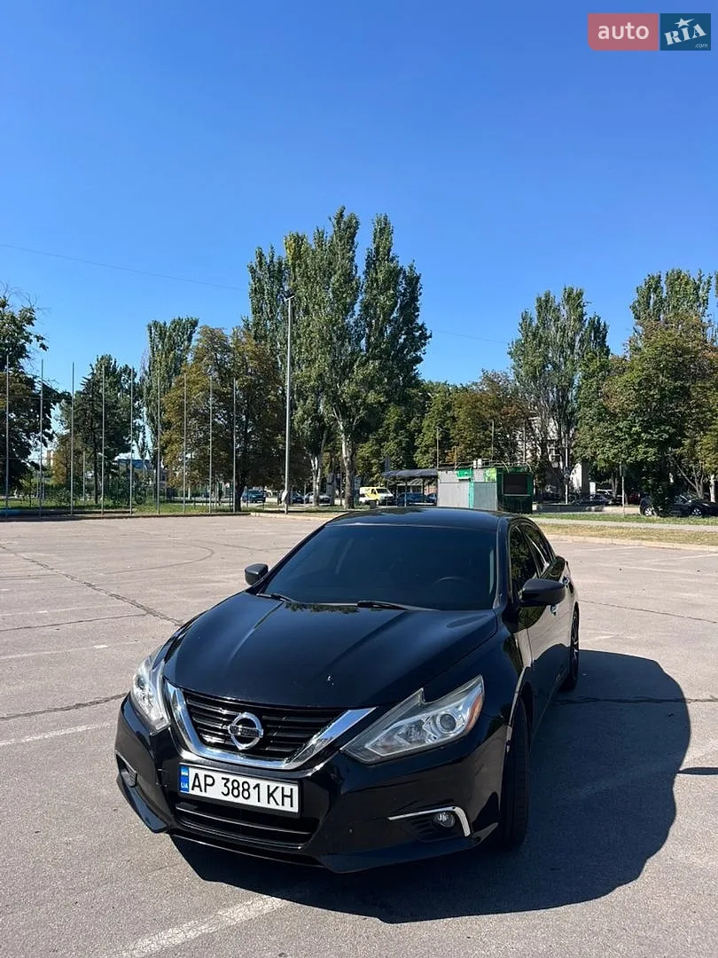 2015 Nissan Altima - мініатюра 2