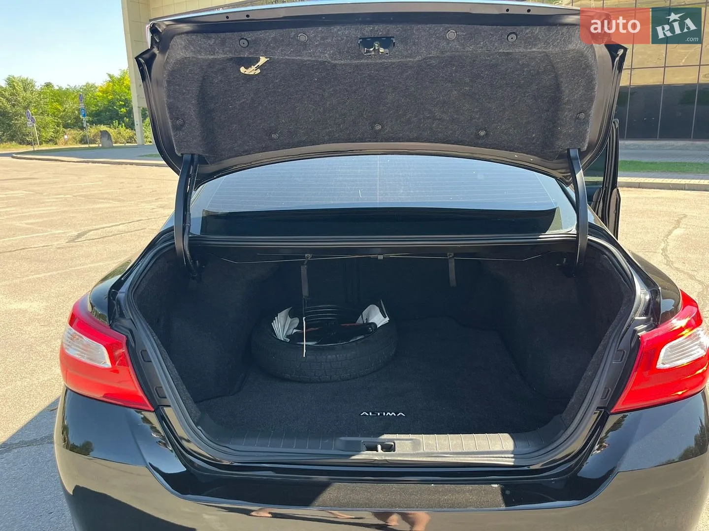 2015 Nissan Altima - мініатюра 15