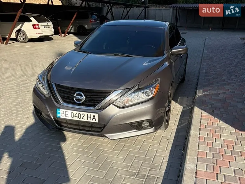 Nissan Altima 2018