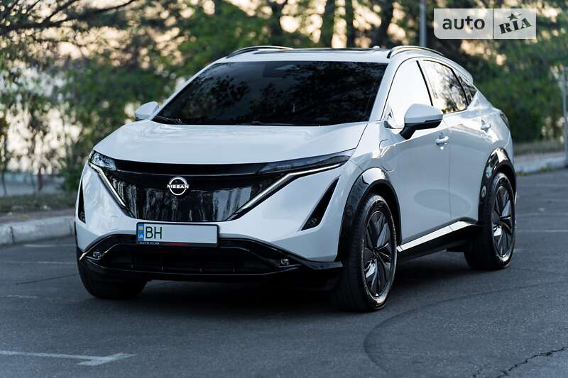 Внедорожник / Кроссовер Nissan Ariya 2023 в 