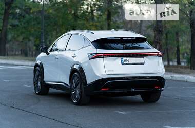 Внедорожник / Кроссовер Nissan Ariya 2023 в 