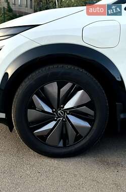 Внедорожник / Кроссовер Nissan Ariya 2022 в 