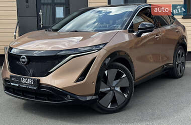 Позашляховик / Кросовер Nissan Ariya 2022 в 