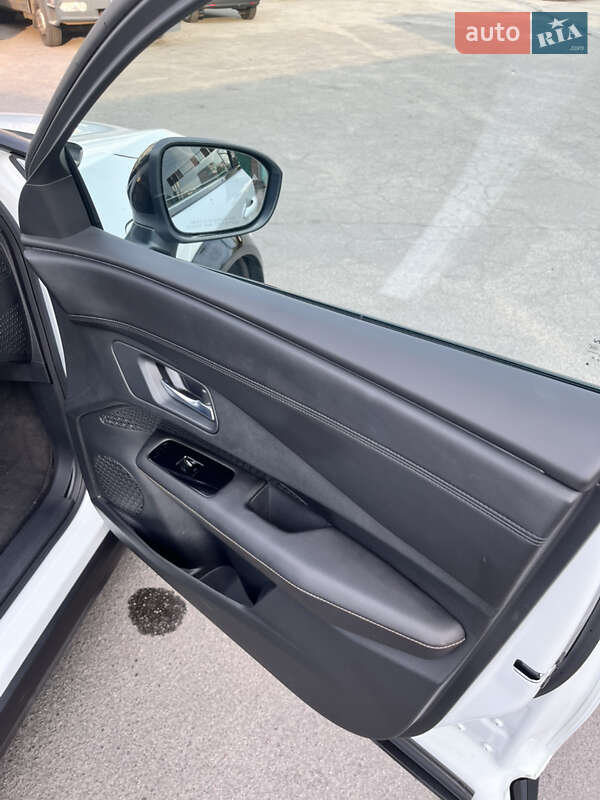 Позашляховик / Кросовер Nissan Ariya 2022 в Дніпрі