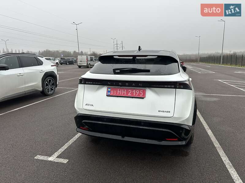 Внедорожник / Кроссовер Nissan Ariya 2023 в Ровно