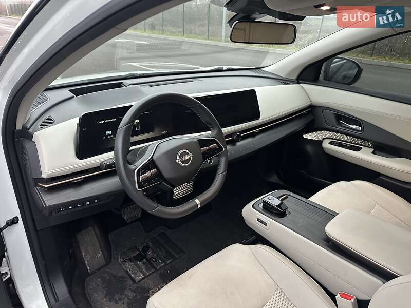 Внедорожник / Кроссовер Nissan Ariya 2023 в Ровно