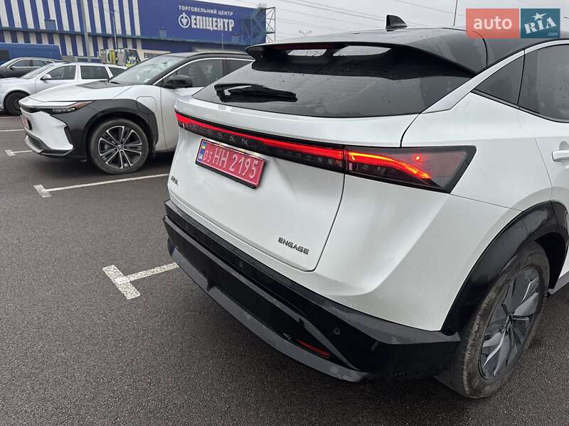 Внедорожник / Кроссовер Nissan Ariya 2023 в Ровно