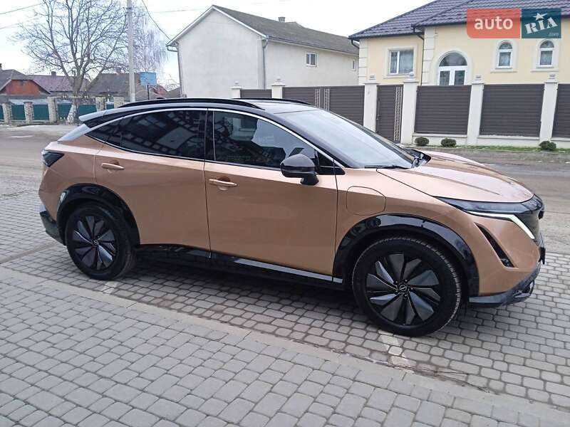 Позашляховик / Кросовер Nissan Ariya 2022 в Чернівцях