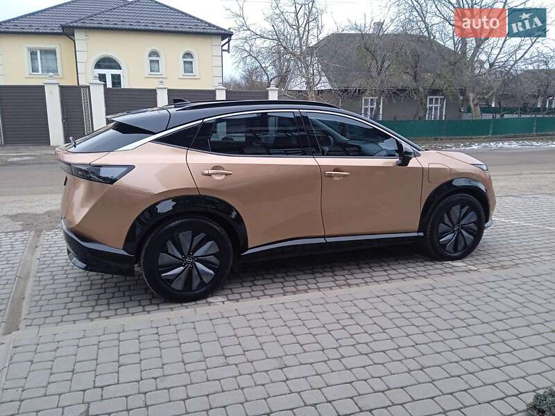 Позашляховик / Кросовер Nissan Ariya 2022 в Чернівцях
