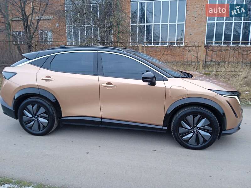 Позашляховик / Кросовер Nissan Ariya 2022 в Чернівцях