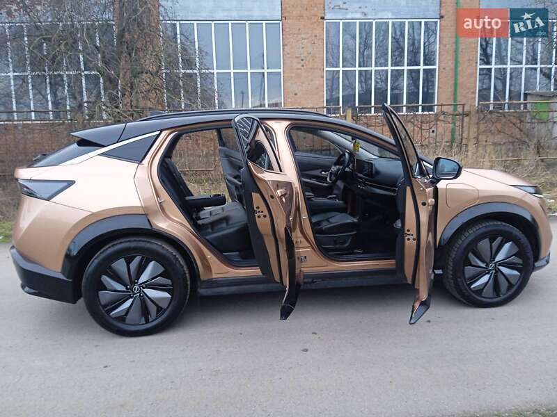 Позашляховик / Кросовер Nissan Ariya 2022 в Чернівцях