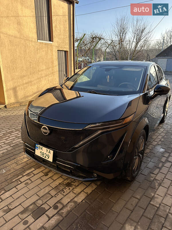 Внедорожник / Кроссовер Nissan Ariya 2022 в Остроге