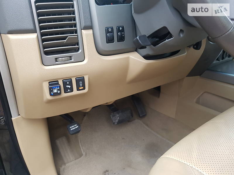 Позашляховик / Кросовер Nissan Armada 2007 в Першотравенську