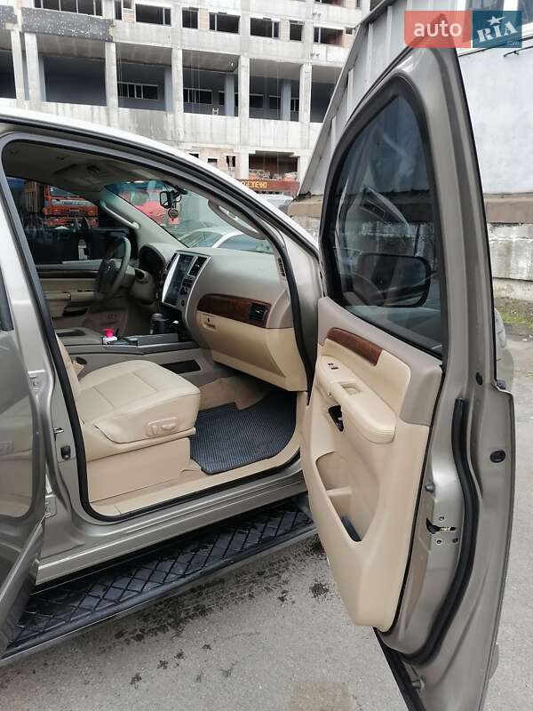 Позашляховик / Кросовер Nissan Armada 2007 в Києві