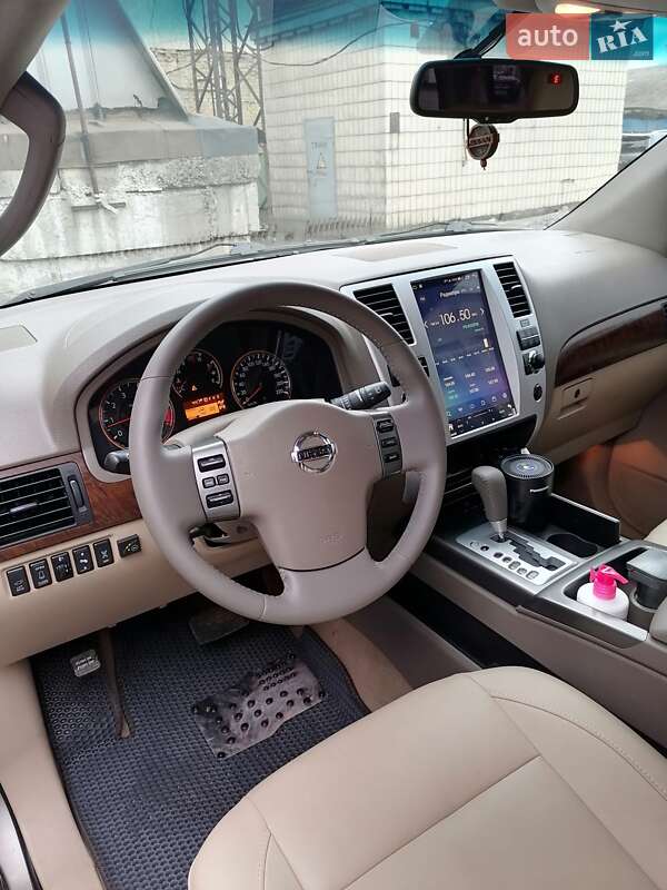Позашляховик / Кросовер Nissan Armada 2007 в Києві