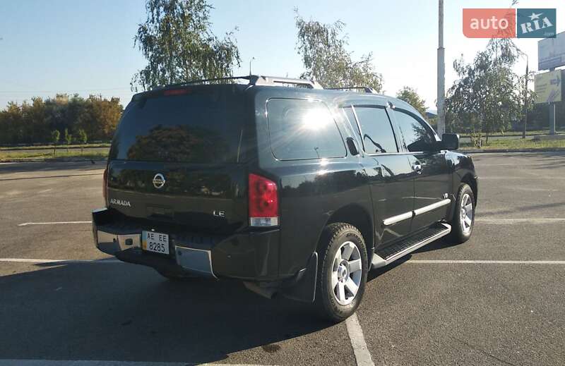 Внедорожник / Кроссовер Nissan Armada 2006 в Запорожье