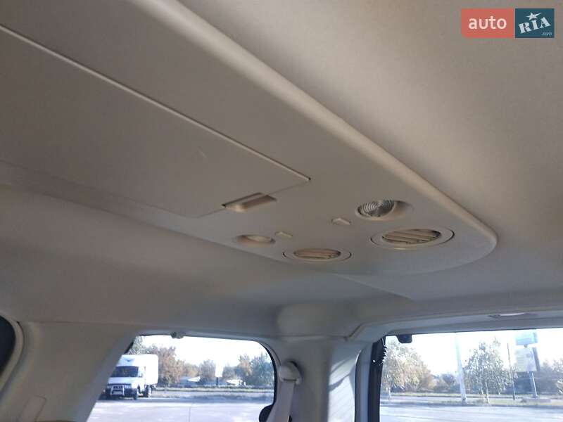 Внедорожник / Кроссовер Nissan Armada 2006 в Запорожье