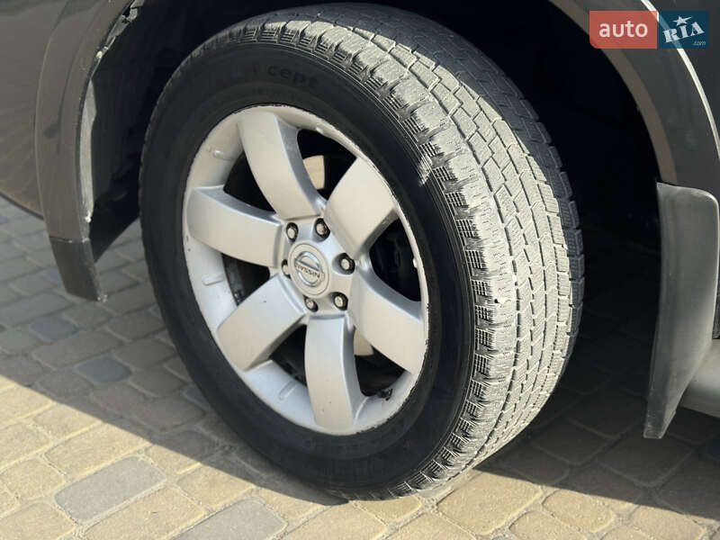Внедорожник / Кроссовер Nissan Armada 2008 в Тернополе