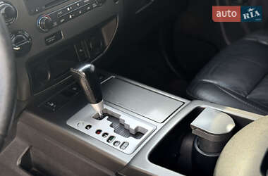Позашляховик / Кросовер Nissan Armada 2008 в 
