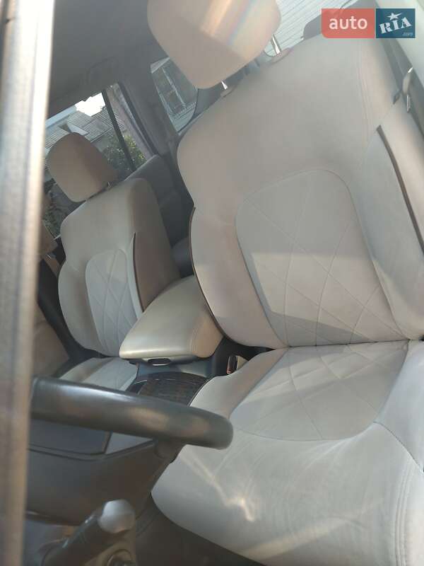 Внедорожник / Кроссовер Nissan Armada 2016 в Чернигове фото 25 Внедорожник / Кроссовер Nissan Armada 2016 в Чернигове