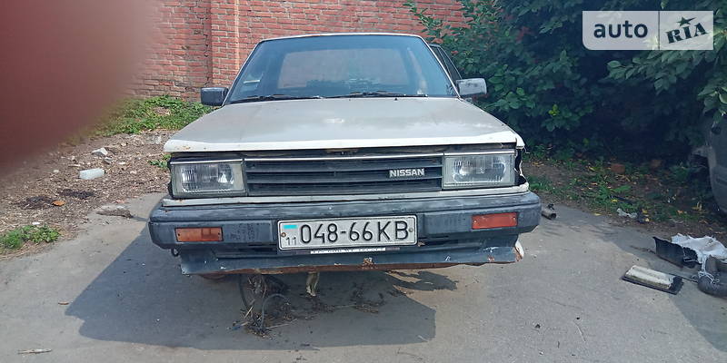 Седан Nissan Bluebird 1985 в Умані