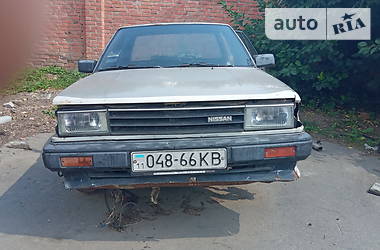 Седан Nissan Bluebird 1985 в Умані