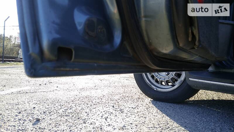 Седан Nissan Bluebird 1988 в Києві