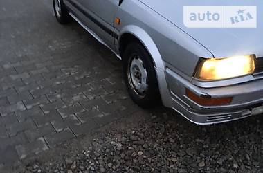 Хетчбек Nissan Bluebird 1989 в 