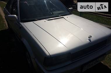 Хетчбек Nissan Bluebird 1989 в 